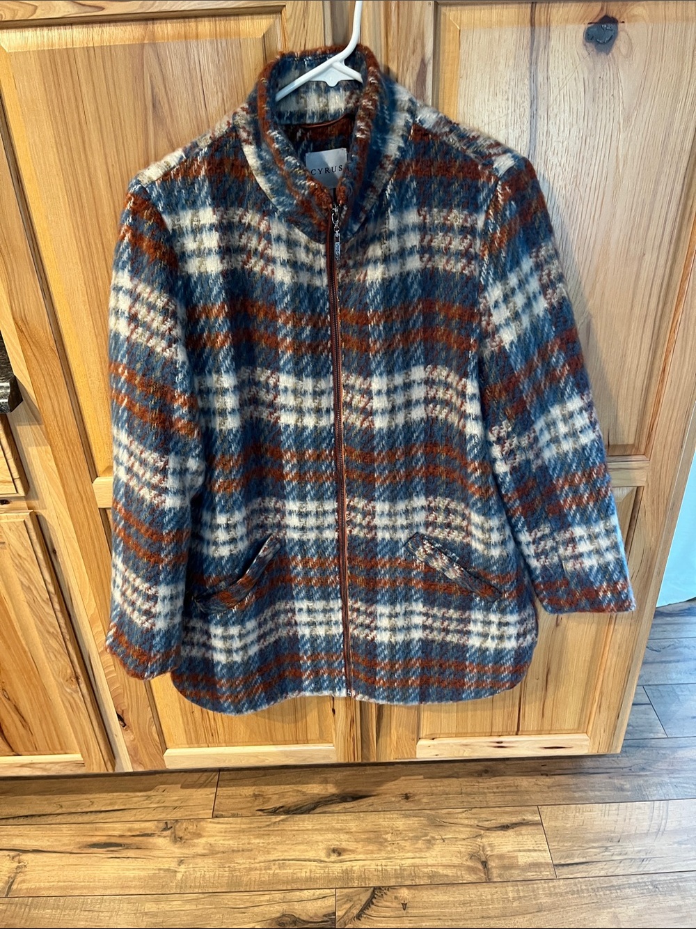 Cyrus Plaid Zip-Front Wool Blend Jacket in Blue, Cream & Brown, size M - EUC